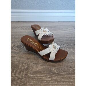 Italian‎ shoemaker sandals white flower detail womans sz6.5 3in heel