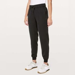 LULULEMON Black On The Fly Joggers 2