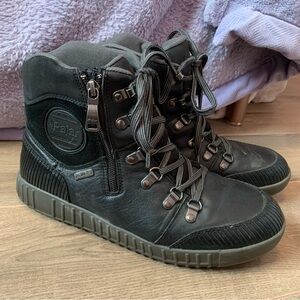 Pajar Short Winter Boots