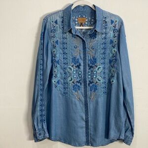 Driftwood Embroidered Button Down Top Large