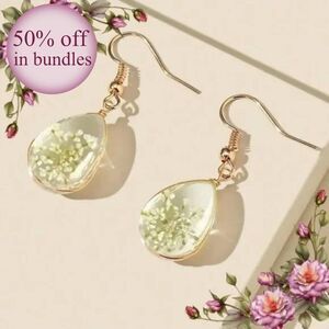 Flower Design Water Drop Earrings