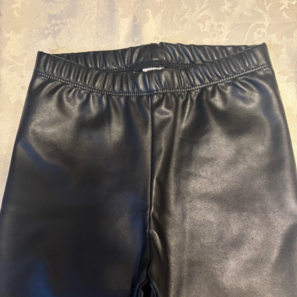 NWT Baby Gap Black Vegan Leather Leggings, Size 4 - Picture 4 of 9