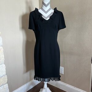 Donna Morgan black ruffle v neck short sleeve dress