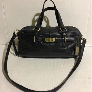 Coach Black leather shoulder handbag