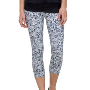 Lululemon Wunder Under Crop Not So Petite Fleur Silver Spoon