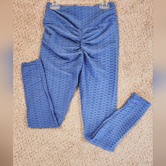 Workout Butt Scrunch Leggings No tag..2 pair High waisted..black and blue  Sz S - Picture 9 of 10