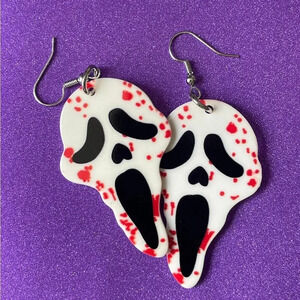 Scream earrings