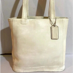 Coach vintage white leather shoulder handbag