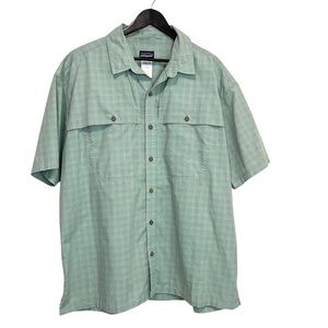 Patagonia Men’s Short Sleeve Button Up Plaid Shirt