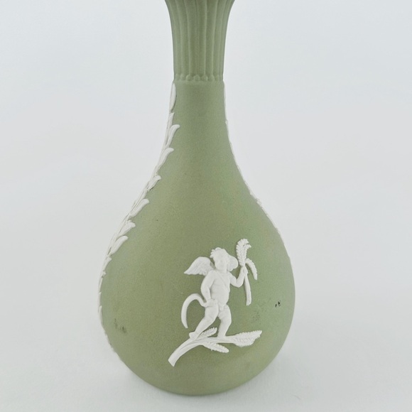 Green Wedgwood Jasperware Bud Vase - Picture 6 of 8