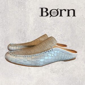 NIB Born "Capricorn" Grey Croc Women's Leather Slide Flats 6