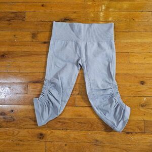 Lululemon Studio Crop Women’s Pants Drawstring Ruched Gray Size 6