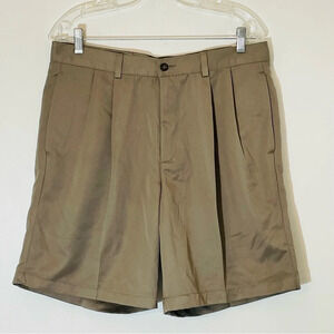 NWT Dockers Microfiber Ultra Soft Pleated Standard Length Tan Short Size 34