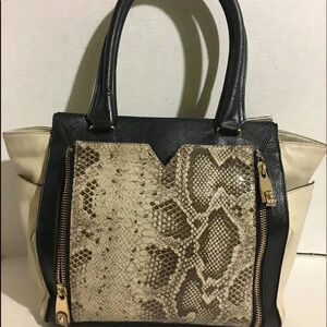 Vince Camuto Black grey beige leather/ snake skin