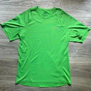 Patagonia Men’s Green T Shirt Short Sleeves Athletic Size M Workout Yoga Outdoor