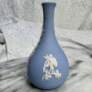 Vintage Wedgwood Blue Jasperware Bud Vase 5 1/4" Cherubs Made In England