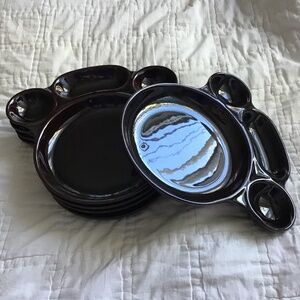 SET OF FIVE VINTAGE DARK BROWN POTTERY DIVIDED PLATES