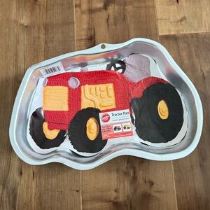 Wilson Tractor cake pan New