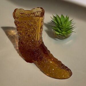 VTG Fenton Amber Victorian style Glass Boot Daisy Button Pattern decor