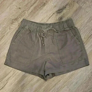 Gap Tie  Waist Shorts