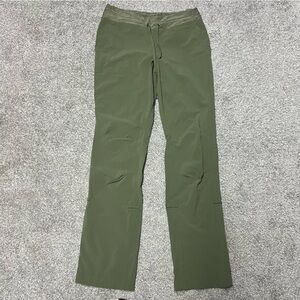 Duluth Pants Womens 4x33 Green Armachillo Cooling Bootcut Hiking Pants 56818