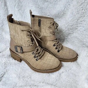 NWOT Vince Camuto Kaiander Boots