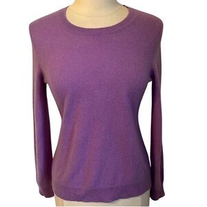 Lord & Taylor 100% Cashmere Lavender v-neck Sweater ribbed hem Size Large