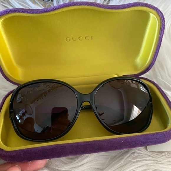 New authentic Gucci sunglasses - Picture 3 of 14