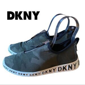 DKNY Women's "Melissa" Camo Neoprene Shoes Sneakers 8.5