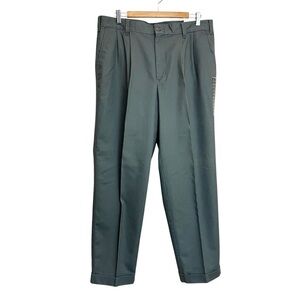 NWT Haggar Men’s Relaxed Fit Wrinkle Free Cotton Trouser Pant