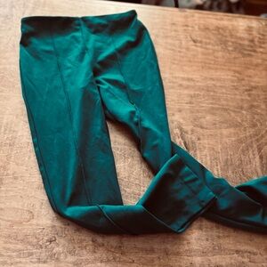 Carolina Belle 
Emerald green skinny pants