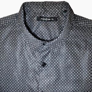 Axist Short Sleeve Geometric Mini Print Shirt in Black/Grey Men’s XL