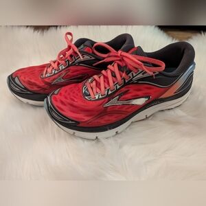 Women's‎ Brooks transcend 3 size 8.5