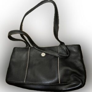 The Sak Black Butter Soft Leather Handbag Shoulder Bag Zip Close