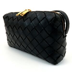 💎✨BEAUTIFUL✨💎BOTTEGA VENETA Intrecciato Leather Shoulder Bag Black