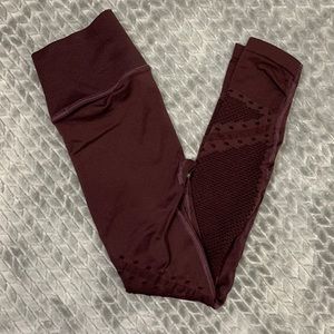 Victoria’s Secret Sport High Waisted Seamless Burgundy Leggings Size X S…