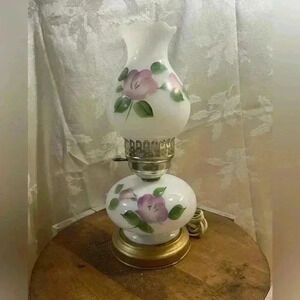 Vintage Mid-Century Fenton  Gone With The Wind Hand Painted, Double Lightbulbs