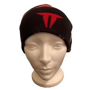 Throwdown MMA Beanie Toque Winter Hat Reversible Black Red Cotton Knit Casual