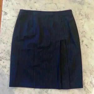 Brooks brothers size 12 knee length skirt. Navy blue with pinstripe and pleat.