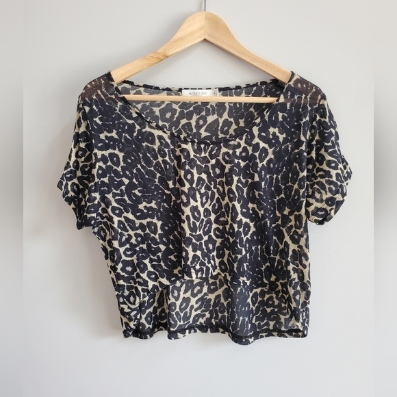 Minkpink leopard print crop t shirt. Womens medium VGUC - Picture 2 of 10