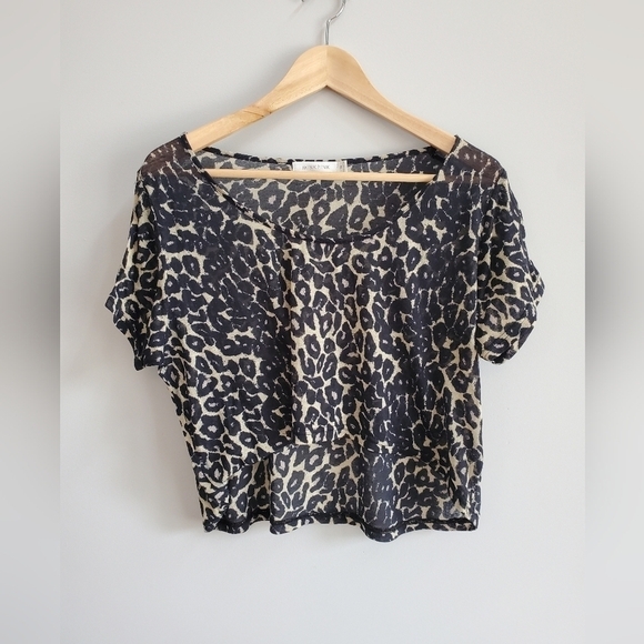 Minkpink leopard print crop t shirt. Womens medium VGUC - Picture 9 of 10