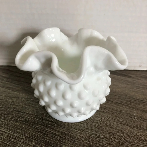 Vtg Fenton  Ruffle Hobnail Vase - Picture 2 of 6