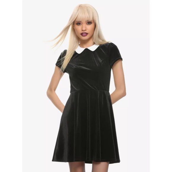 NWT Hot Topic Wednesday Addams Black Velvet White Collar Dress - Picture 1 of 11