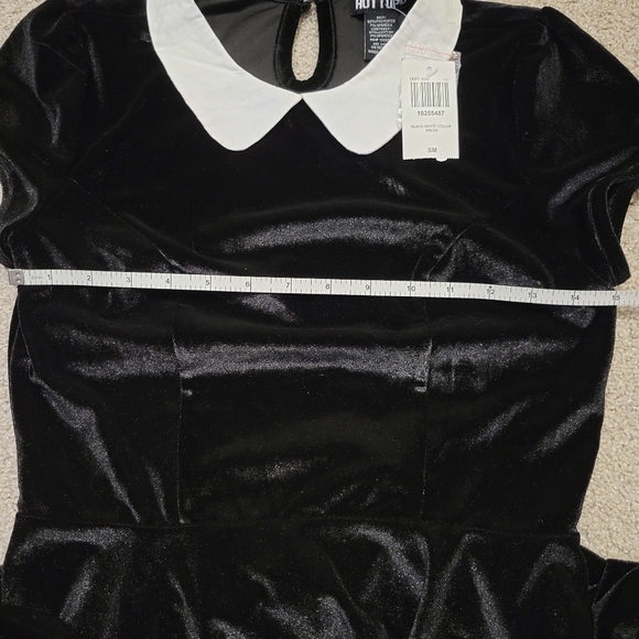 NWT Hot Topic Wednesday Addams Black Velvet White Collar Dress - Picture 10 of 11