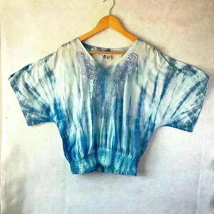 RXB Blue White Tie Dye V Neck Embroidered Cape Sleeve Blouse 100% Cotton Size M