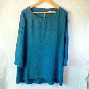 Soft Surrondings Blue 3/4 Sleeve Crinkle Textured Button Accents Tunic Size L