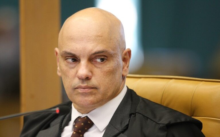 Moraes ameaça caçar mandato de parlamentar que falar em fraude nas urnas