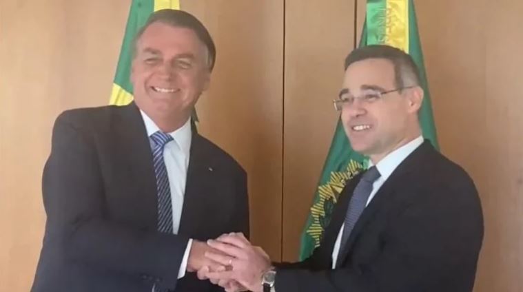 Presidente Bolsonaro faz nova promessa sobre o STF