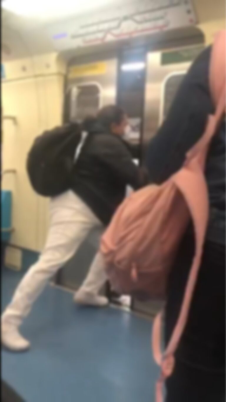 “Ódio do Bem”: Mulher é expulsa do metrô com violência por baixar máscara