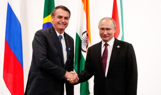 EUA pedem que Bolsonaro suspenda viagem à Rússia